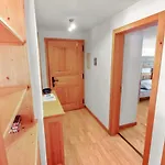 Spacieux Et Confortable דירה